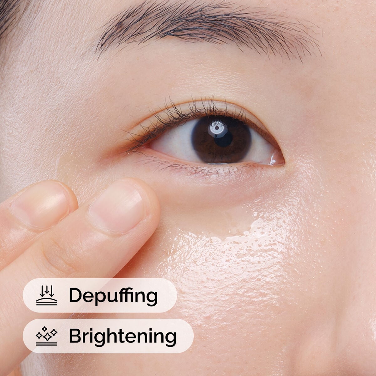 caffeine-solution-5-egcg-eye-serum-r6 ord-caffeine-solution-egcg-model-application-with-benefits.jpg