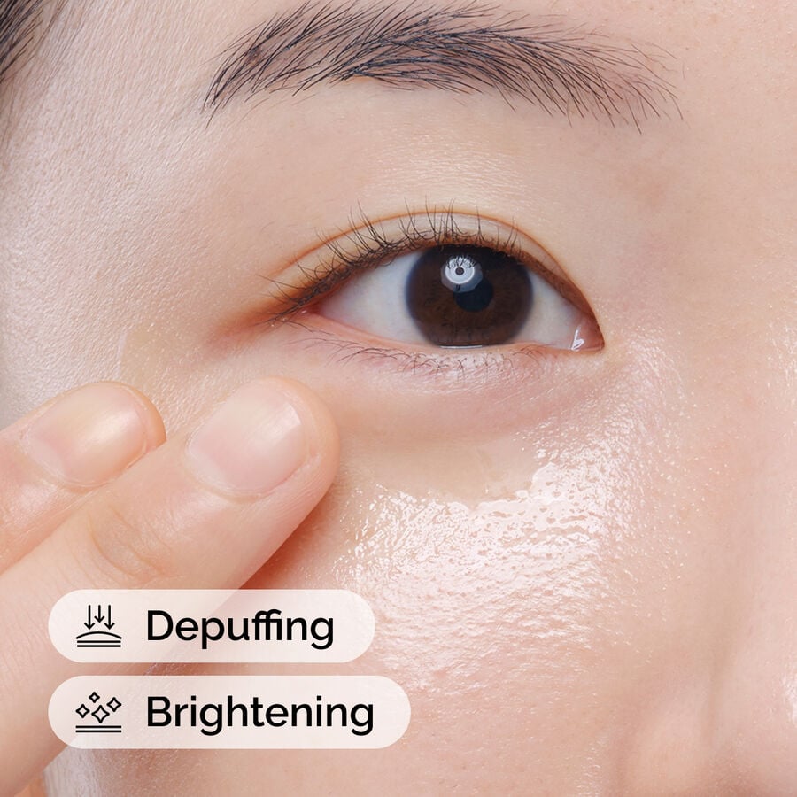 caffeine-solution-5-egcg-eye-serum-r6 ord-caffeine-solution-egcg-model-application-with-benefits.jpg